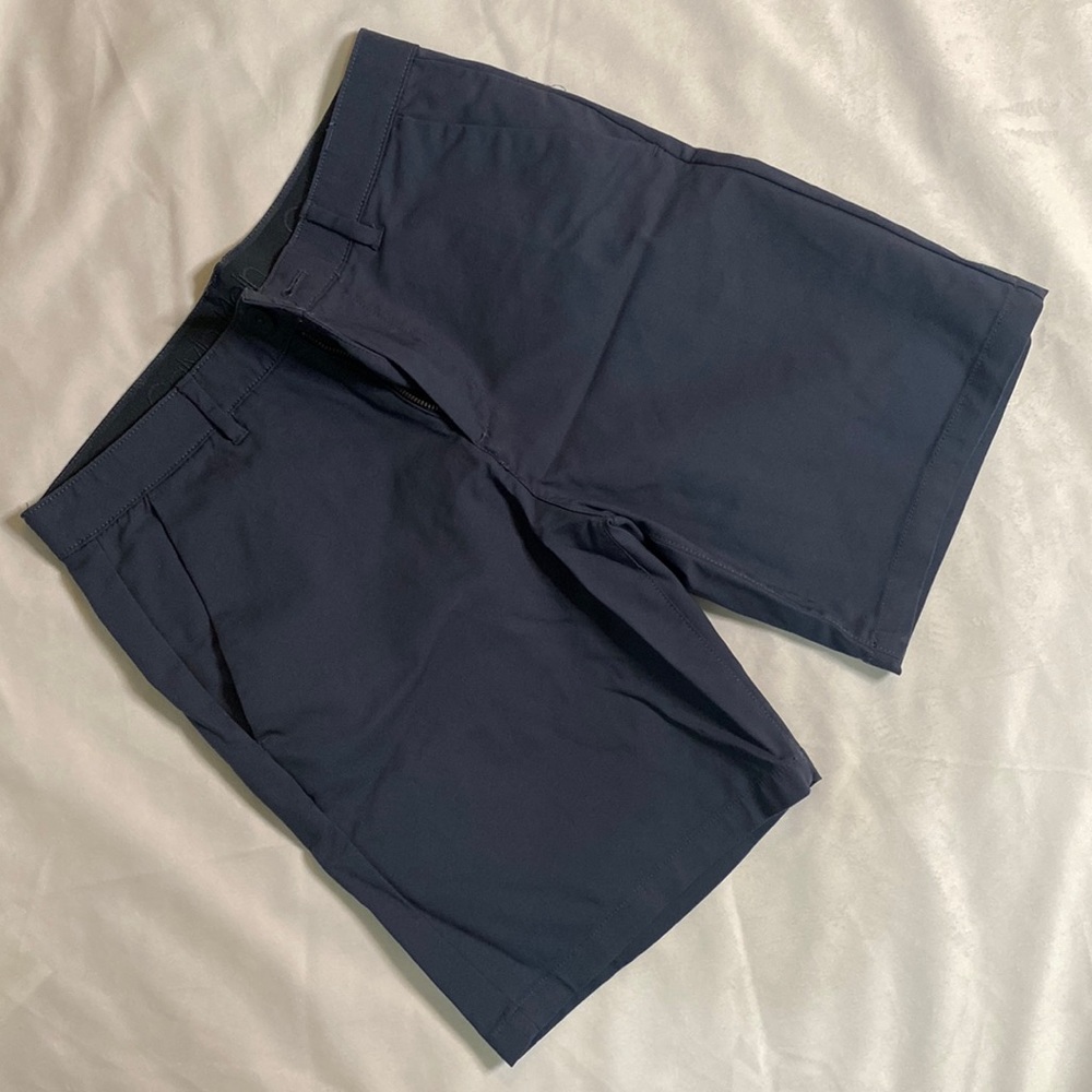 Calvin Klein Shorts - Blue - W 30 - 9 inch
